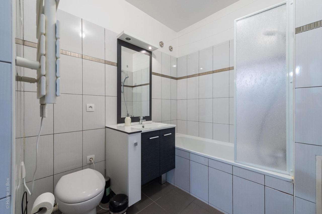 Plaza Celtes 01 Apartment Serris Bagian luar foto